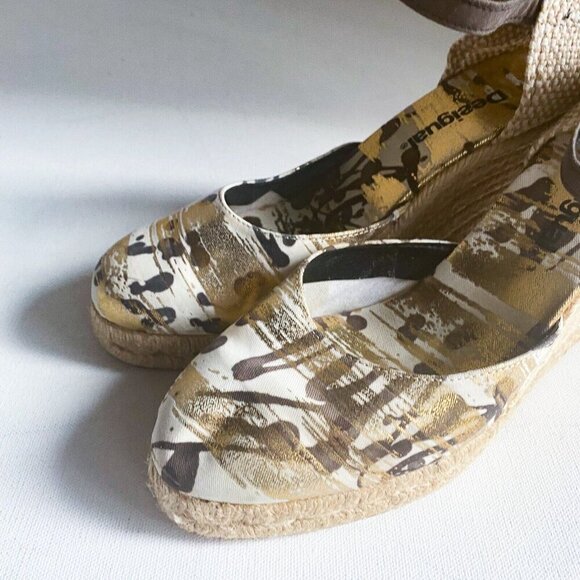 DESIGUAL Gold Paint Splatter Espadrille Wedges Sz 40 - Picture 3 of 9